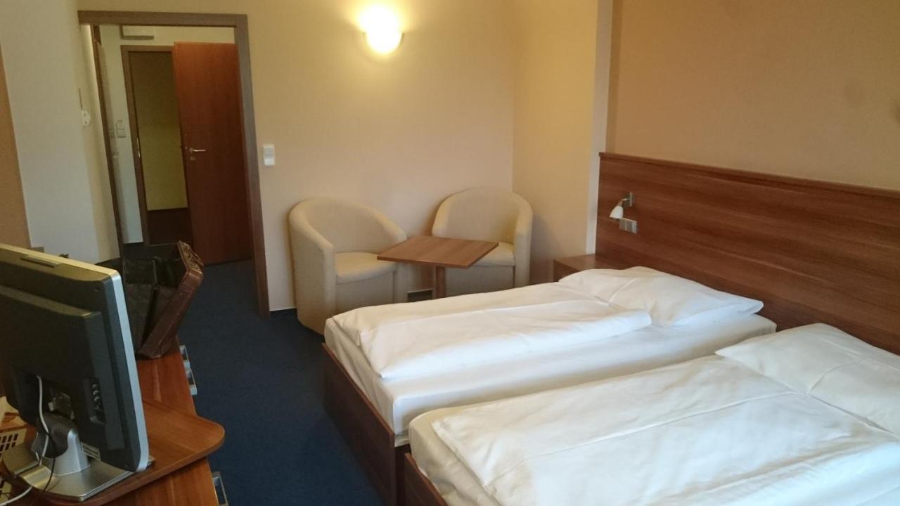 Lipno Wellness - Frymburk Hotel Private Family Room Exteriör bild