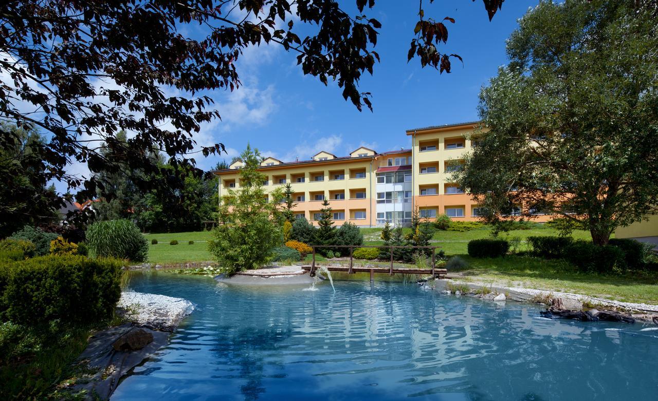 Lipno Wellness - Frymburk Hotel Private Family Room Exteriör bild