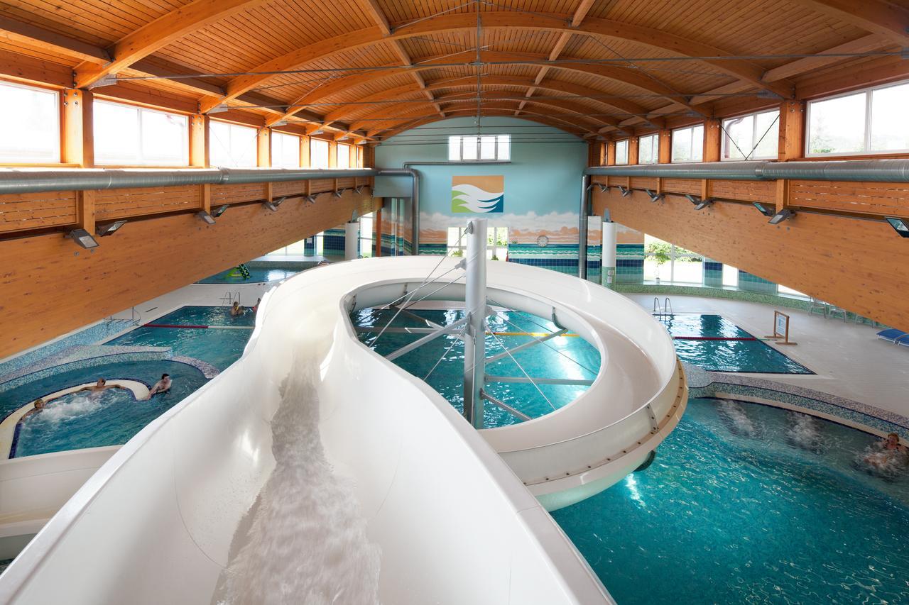 Lipno Wellness - Frymburk Hotel Private Family Room Exteriör bild