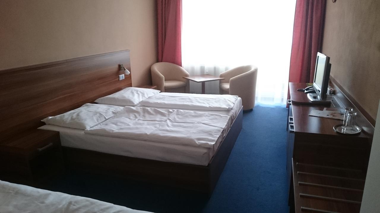 Lipno Wellness - Frymburk Hotel Private Family Room Exteriör bild